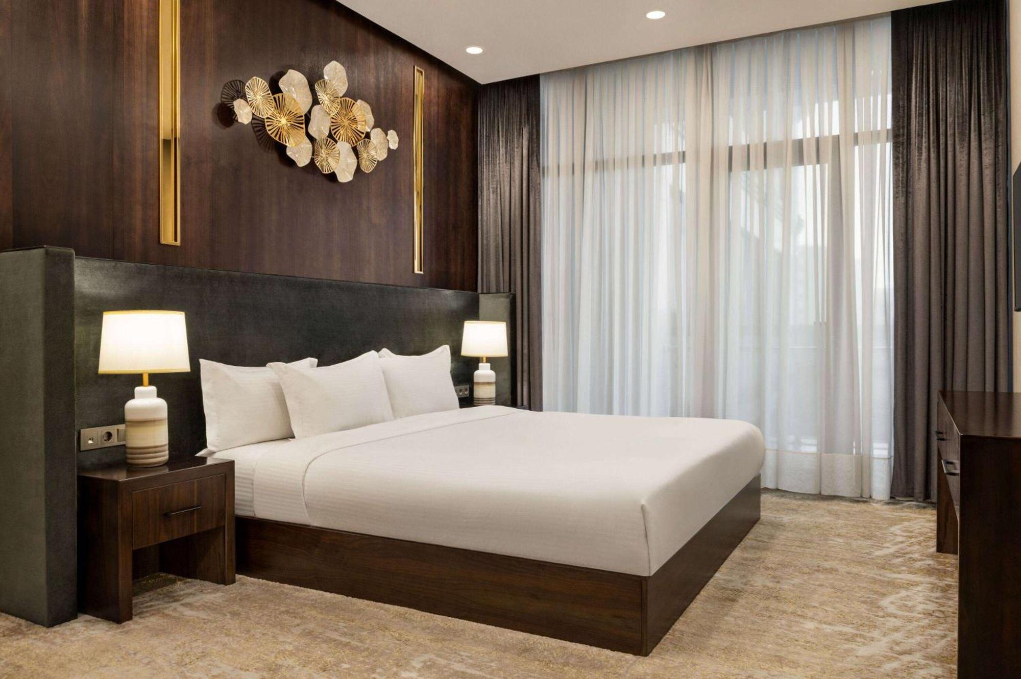 Wyndham Garden Tashkent Hotel Kültér fotó