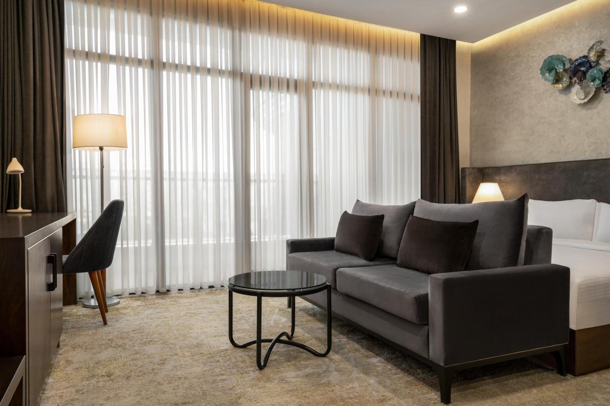Wyndham Garden Tashkent Hotel Kültér fotó