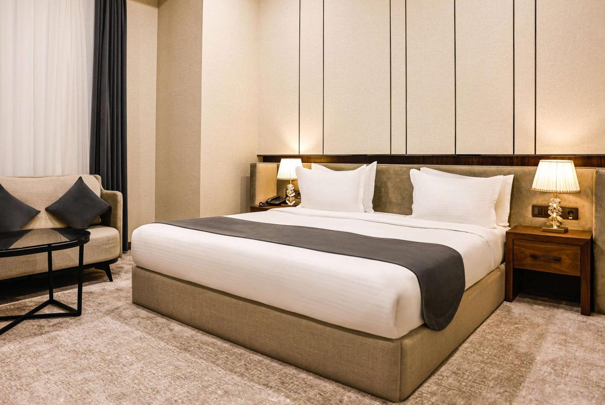 Wyndham Garden Tashkent Hotel Kültér fotó